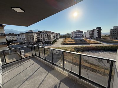 ŞEHİR HASTANESİNE YAKIN SIFIR 2+1 ULTRA LÜKS ARA KAT DAİRE