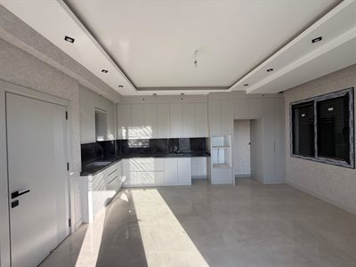 ŞEHİR HASTANESİNE YAKIN SIFIR 2+1 ULTRA LÜKS ARA KAT DAİRE